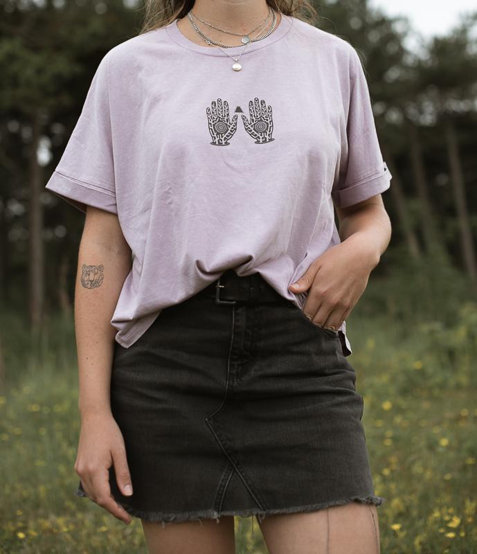 Lilac Petal Trippy Hands Women Tee Of Inmind Clothing Gran Canaria Collection
